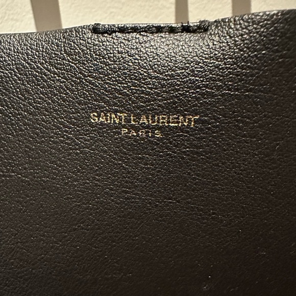❌ SOLD ❌ YSL Tote - Black Saint Laurent Leather Tote Bag - Picture 3 of 10